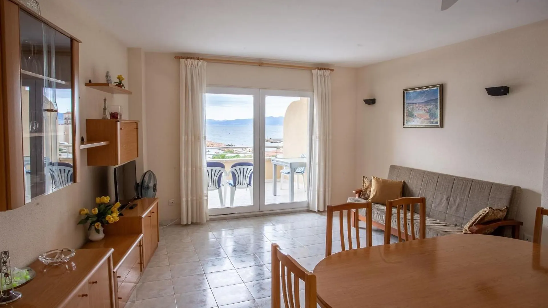 Apartamento Passeig Del Mar L' Escala España