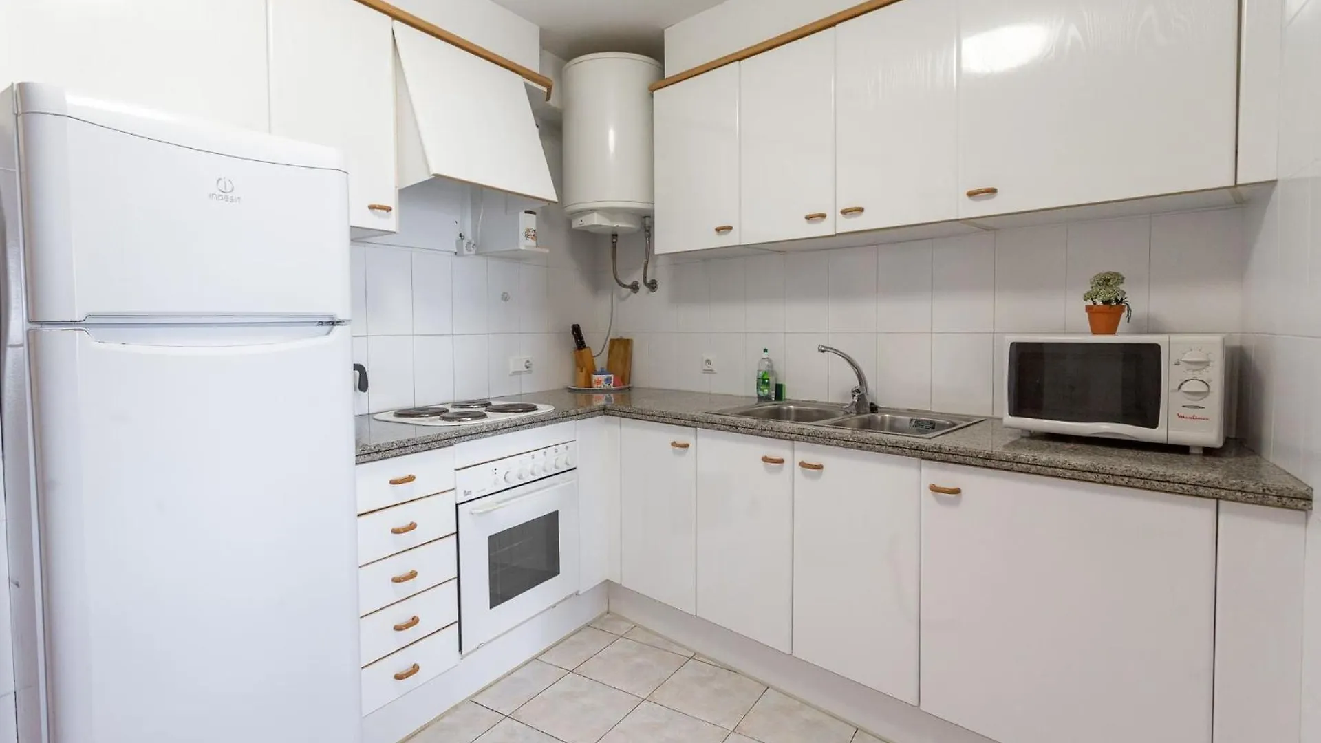 Apartamento Passeig Del Mar L' Escala España